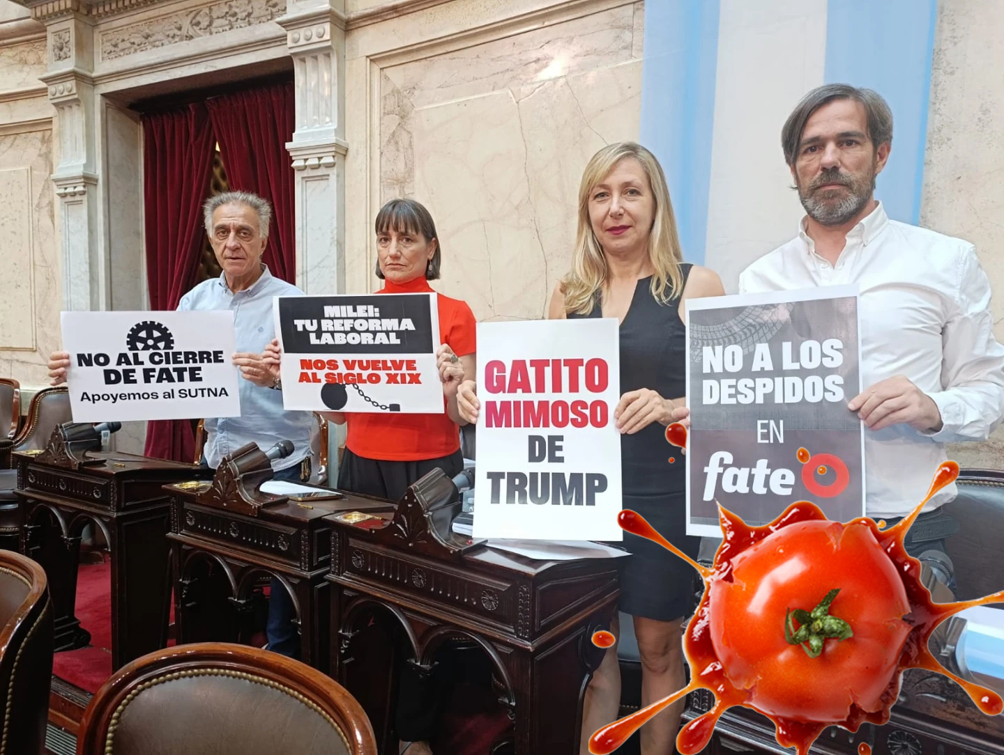 la izquierda "de los cartelitos" del FITu y su show constante en el congreso