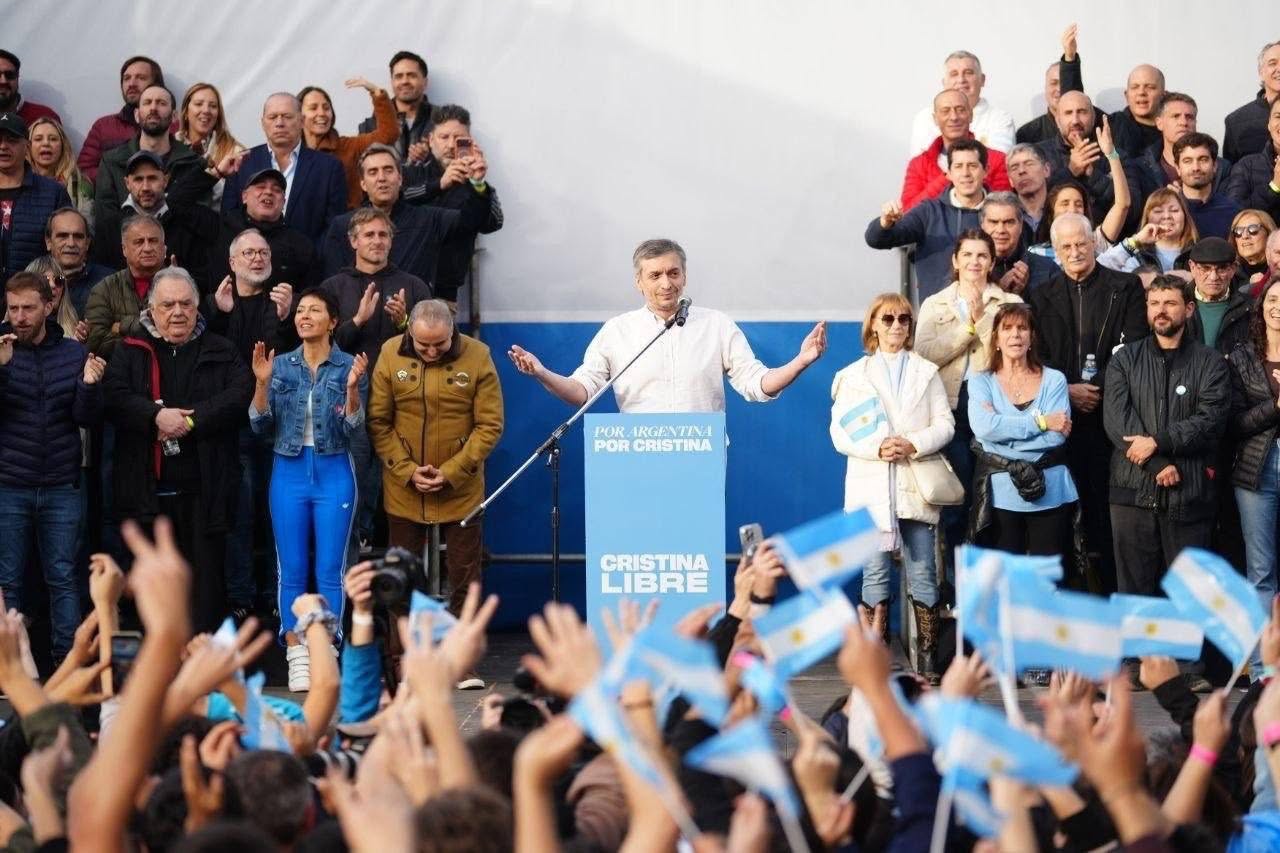banderazo por Cristina Kirchner en Parque Lezama